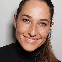 Nadya Eva Mazviita Cazan