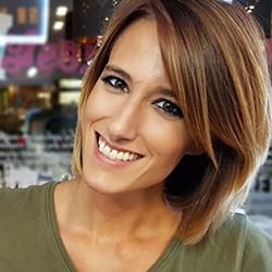 Nadia Nad